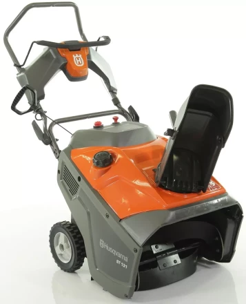 Бензиновый снегоуборщик Husqvarna ST 131 купить в Надыме