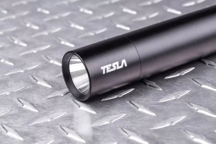 Фонарь-бита TESLA LB-40 33х400 мм купить в Надыме