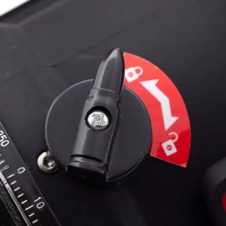 Лазерный уровень ML 06 Green, 30 м, 520 нм, аккумулятор Li 2800 мАч, резьба 5/8" Matrix 35067 купить в Надыме