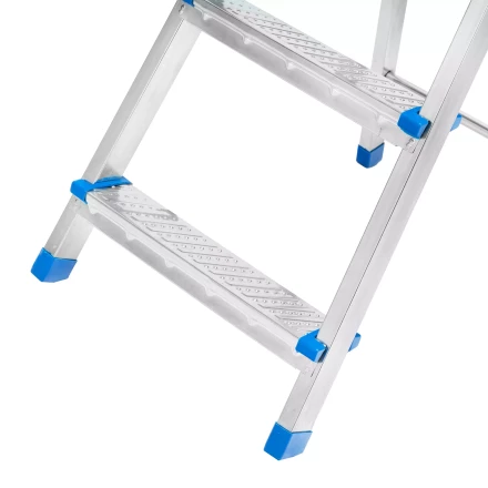 Стремянка, 3 ступени, стальная, оцинкованная Сибртех 97835 купить в Надыме