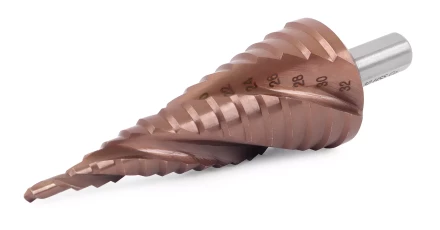 Ступенчатое сверло MESSER HSS CO 4-32х15 с кобальтовым покрытием и тремя спиральными канавками. купить в Надыме