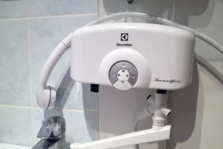 Проточный водонагреватель ELECTROLUX SMARTFIX 2.0 S 6.5 kW - душ купить в Надыме