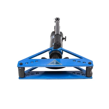 Трубогиб гидравлический горизонтальный, 6т, башмаки 1/2"-1", в металлическом кейсе STELS 18146 купить в Надыме