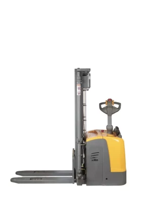 Штабелер самоходный 2,0 т 4,5 м XILIN CDDK20 24/300 В/Ач ЭУР, выдв. опоры (с платформой) 1005280 купить в Надыме