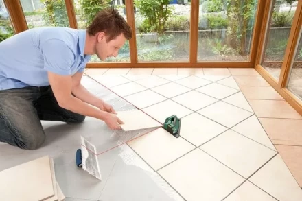 Лазер для укладки плитки BOSCH PLT2 (0.603.664.020) купить в Надыме