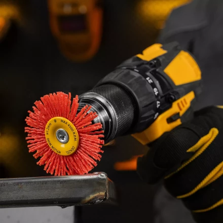 Щетка для дрели Denzel, 65 мм, Плоская, со шпилькой, нейлоновая щетина, 74433 купить в Надыме