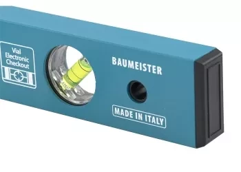 Уровень алюминиевый усиленный 600 мм толщина профессиональный 2 мм 3 глазка  GROSS 33625 купить в Надыме