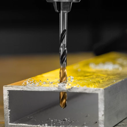 Сверло спиральное по металлу Denzel 4,5 x 80мм, Р6М5, Golden Tip, многогранная заточка 718274 купить в Надыме