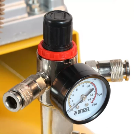 Компрессор воздушный, ременный привод BCI4000-T/200, 4.0 кВт, 200 литров, 690 л/мин Denzel 58124 купить в Надыме