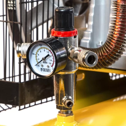 Компрессор воздушный, ременный привод BCI4000-T/200, 4.0 кВт, 200 литров, 690 л/мин Denzel 58124 купить в Надыме