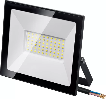 ЗУБР ПСК-50, 50 Вт, 6500 К, IP 65, светодиодный прожектор, Профессионал (57141-50) купить в Надыме