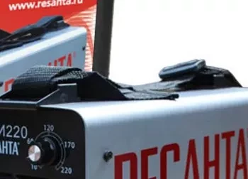 Сварочный инвертор Ресанта САИ-220 в кейсе купить в Надыме