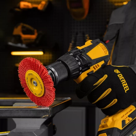 Щетка для дрели Denzel, 100 мм, Плоская, со шпилькой, нейлоновая щетина, 74434 купить в Надыме