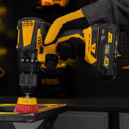 Щетка для дрели Denzel, 65 мм, Чашка, со шпилькой, нейлоновая щетина, 74435 купить в Надыме