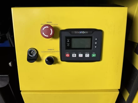 Дизельный генератор Vektor AD-70Y-T400 в шумозащитной кожухе купить в Надыме