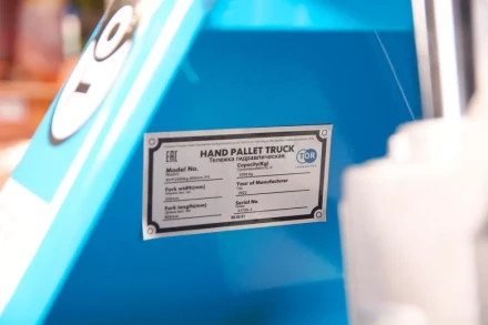 Тележка гидравлическая 2500 кг 800 мм полиуретановые колеса TOR RHP(BF) PRO 1010171 купить в Надыме