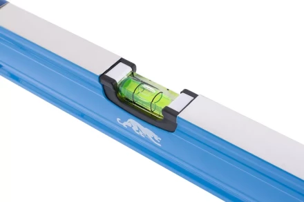 Уровень алюминиевый 800 мм профиль 1.6 мм фрезерованный ударопрочные заглушки 3 глазка БАРС 34424 купить в Надыме